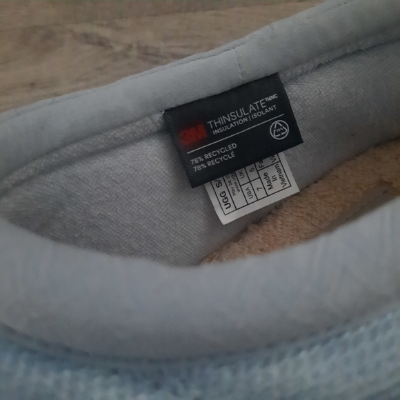 UGG Tasman Shoes - Picture 7 of 8